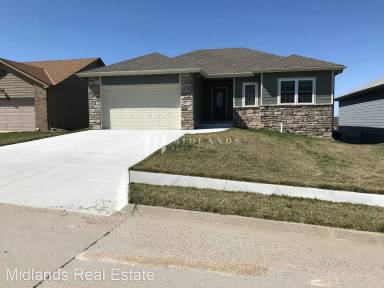 Main picture of 1012 Meadow Dr