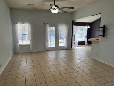 Main picture of 300 Flamingo Dr