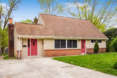 Main picture of 1688 Simpson Dr