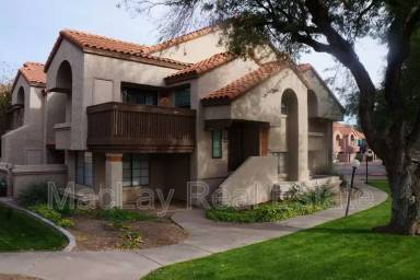 Main picture of Papago Park Village