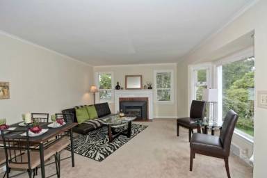 Main picture of 2701 NE 90th St