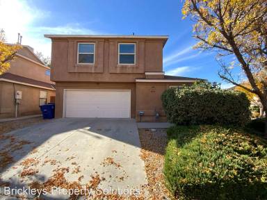 Main picture of 8627 Simi Ln NE