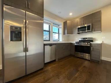 Main picture of 2228 N Sawyer Ave