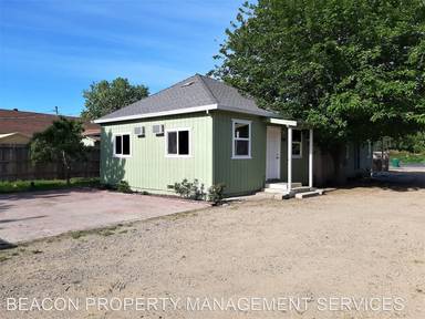 Main picture of 1371 E Pine St