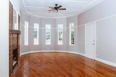 Main picture of 1001 NW 21st St