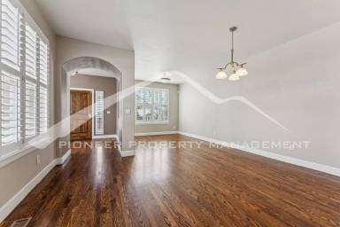 Main picture of 3191 Quitman St