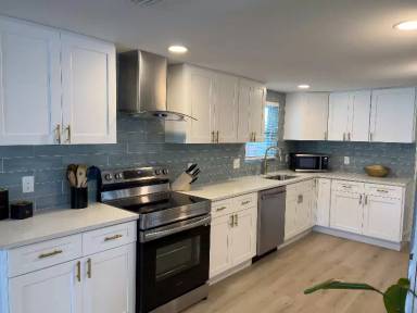 Main picture of 3406 W Leroy St