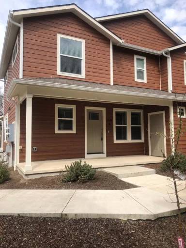 Main picture of 218 N Shasta Ave