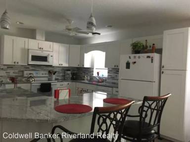 Main picture of 7250 SW 204th Ave