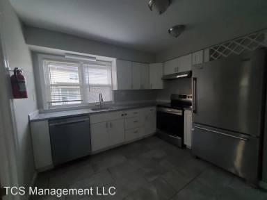 Main picture of 45 Memphis Ct