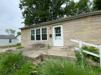 Main picture of 612 S Henderson St