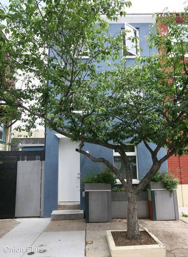 Main picture of 209 W Wildey St