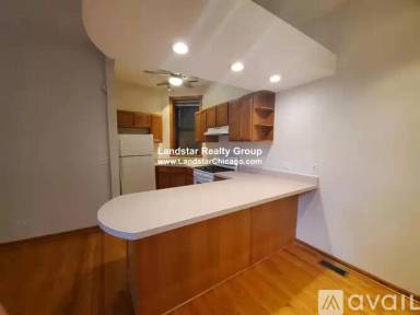 Main picture of 1427 N Wood St