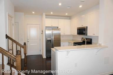 Main picture of 14831 Chrysler Ct
