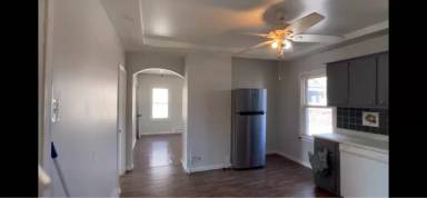 Main picture of 4 Penniman St