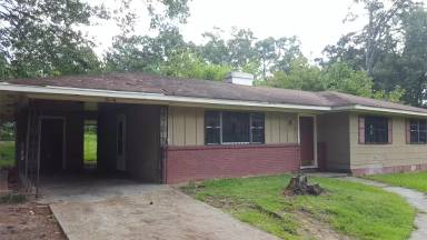 Main picture of 142 Queen Joanna Ln