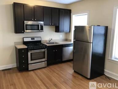 Main picture of 4027 N Monticello Ave