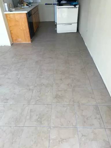 Main picture of 105 NE 1st St