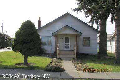 Main picture of 305 N Spruce St