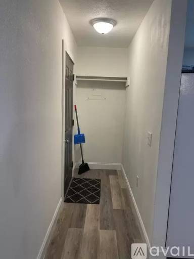Main picture of 515 Karen St