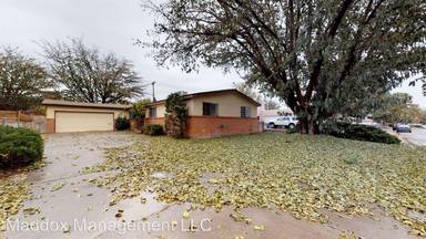 Main picture of 1308 Espejo St NE