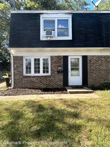 Main picture of 331 W Ridge St