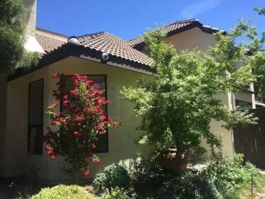 Main picture of 2890 Huntington Blvd