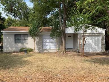 Main picture of 3539 S Ewing Ave