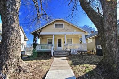 Main picture of 3801 Booth St