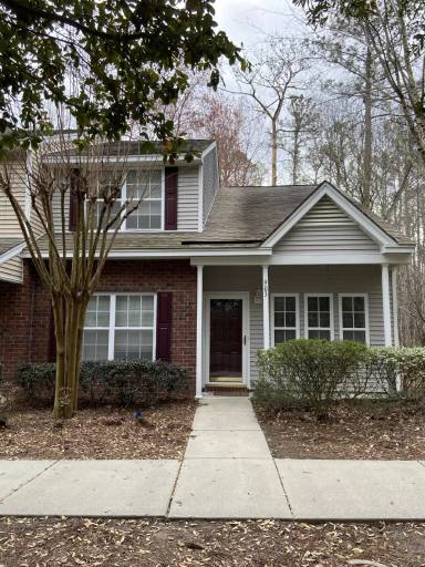 Main picture of 903 Pine Bluff Dr