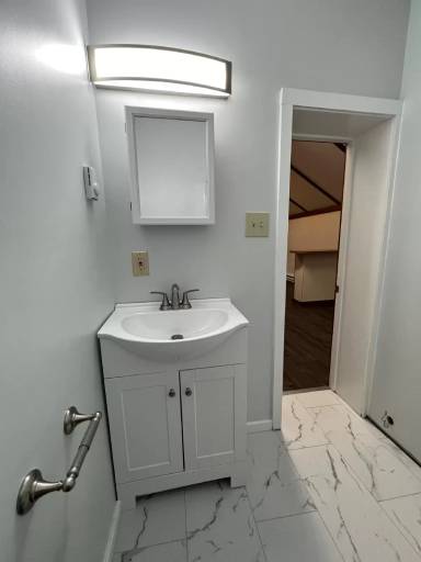 Main picture of 563 Washington Ave