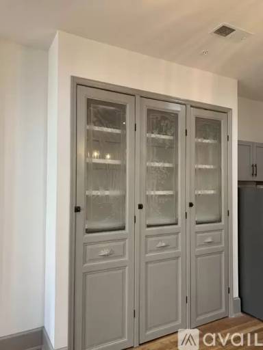 Main picture of 1023 Broad St