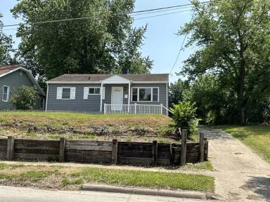Main picture of 1712 Jefferson St