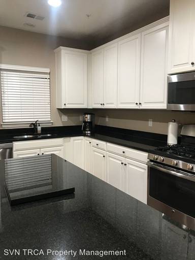 Main picture of 863 Beacon Ln