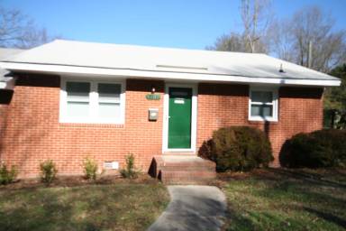 Main picture of 903 Onslow St