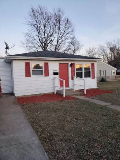 Main picture of 1406 N Philips St