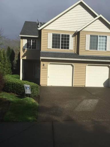 Main picture of 20507 SW Castle Dr