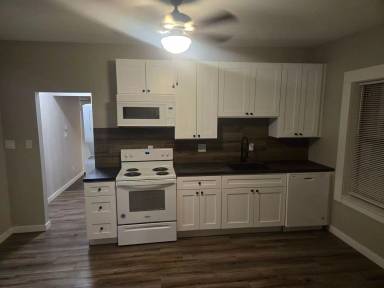 Main picture of 707 NW 4th Ave