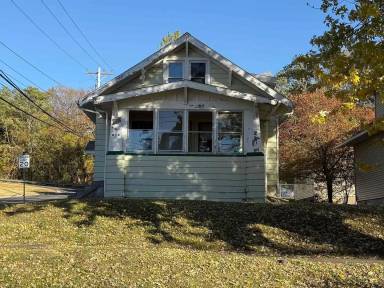 Main picture of 834 N 4th St