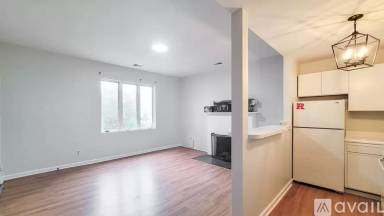 Main picture of 346 Paterson Plank Rd