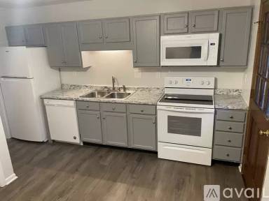 Main picture of 1905 Meadowview Ln