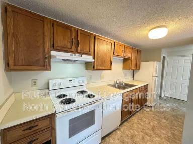 Main picture of 9520 Shannon Green Dr