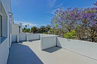 Main picture of 522 Grand Blvd