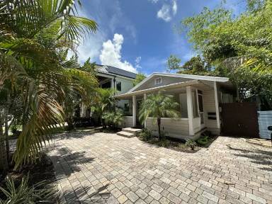 Main picture of 723 W Las Olas Blvd