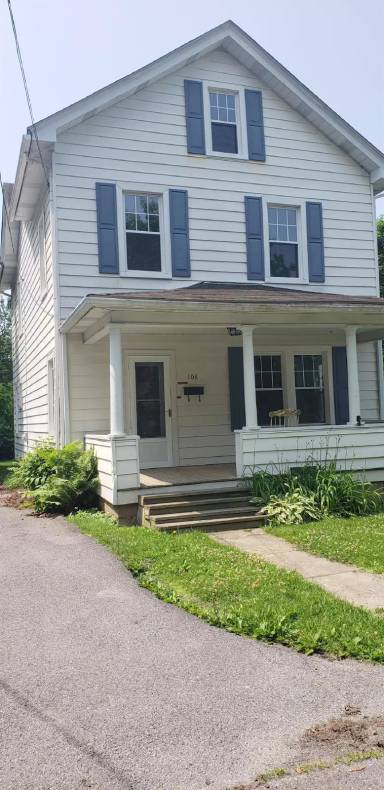 Main picture of 108 Greenbrier Ct