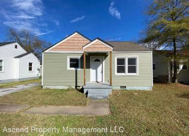 Main picture of 4909 Cameron Ln
