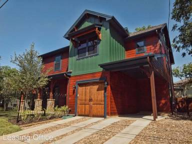 Main picture of 2911 Rio Grande St