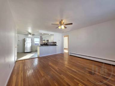 Main picture of 1 Samoset Ave