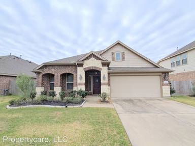 Main picture of 18211 Russett Green Dr