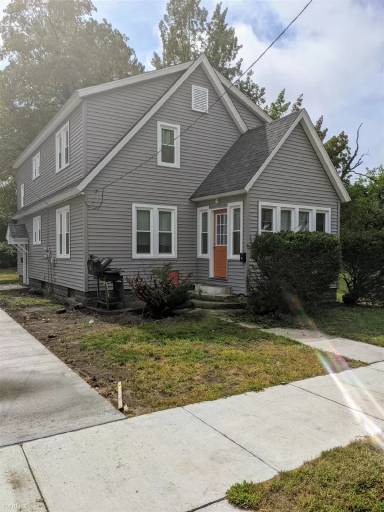 Main picture of 711 Amity Ave